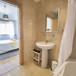 Lovelystay - Charming Marques Flat Lägenhet